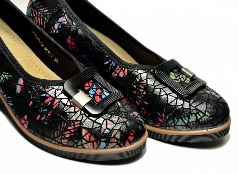 Czółenka czarne 37 skóra FILIPPO 7661 na koturnie skórzane kolorowe półbuty