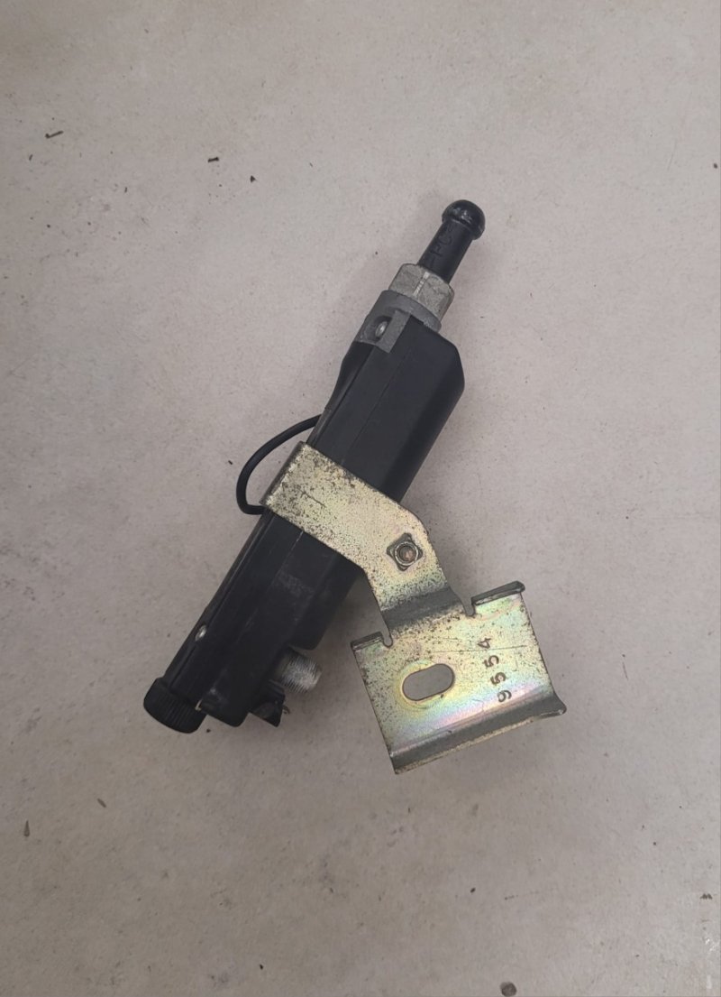 ANTENA MODUŁ ANTENY  BMW Z3 ORYGINAL DO BAGAŻNIKA  8375159