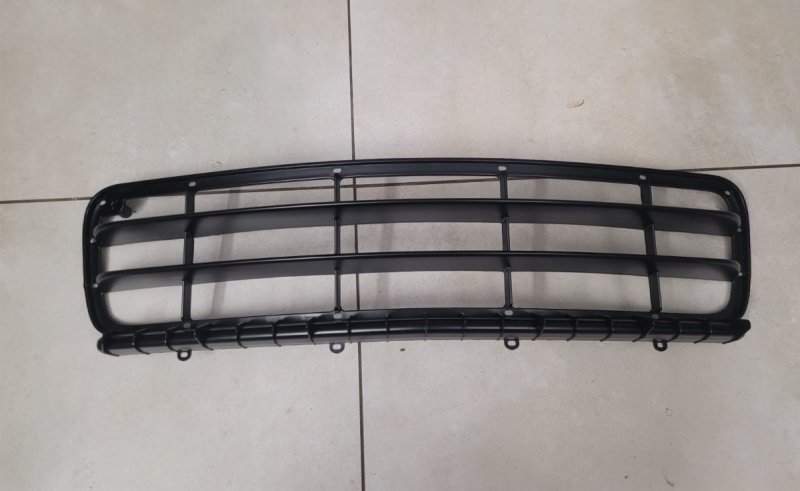 KRATKA ATRAPA ZDERZAKA PRZEDNIEGO BMW Z3 PRZÓD R6  8399335