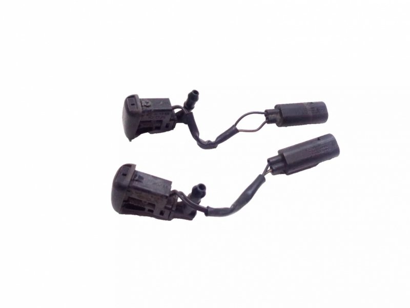 SPRYSKIWACZ PODGRZEWANY BMW Z4 E85 E86 7110851 ORYGINAŁ W MASKĘ