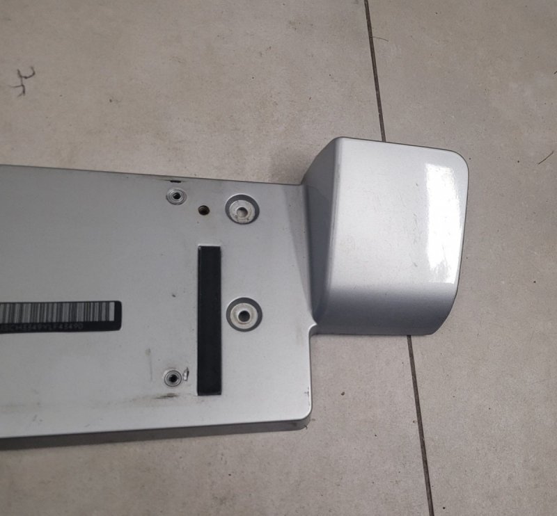 RAMKA PODSTAWA TABLICY REJESTRACYJNEJ USA BMW Z3 TYŁ TITAN 8410753