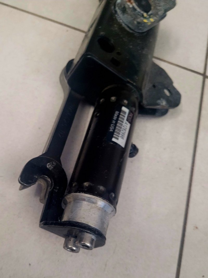 SIŁOWNIK HYDRAULICZNY DACHU BMW Z4 E85 LEWY 7193449