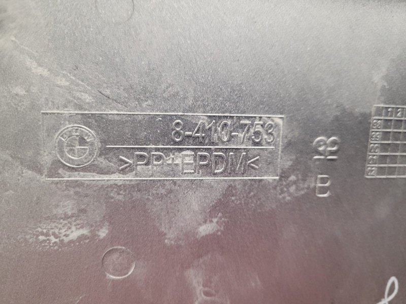 RAMKA PODSTAWA TABLICY REJESTRACYJNEJ USA BMW Z3 TYŁ TITAN 8410753
