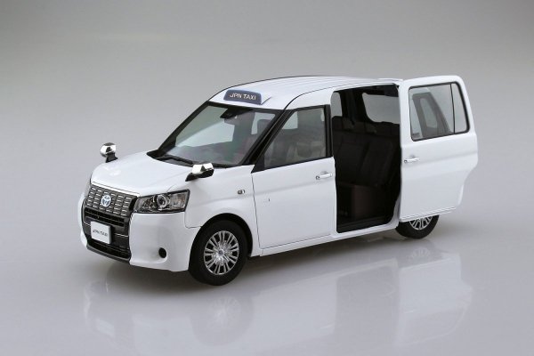 Aoshima 05712 1/24 MC#9 Toyota NTP10 JPN Taxi &#039;17 Super White II