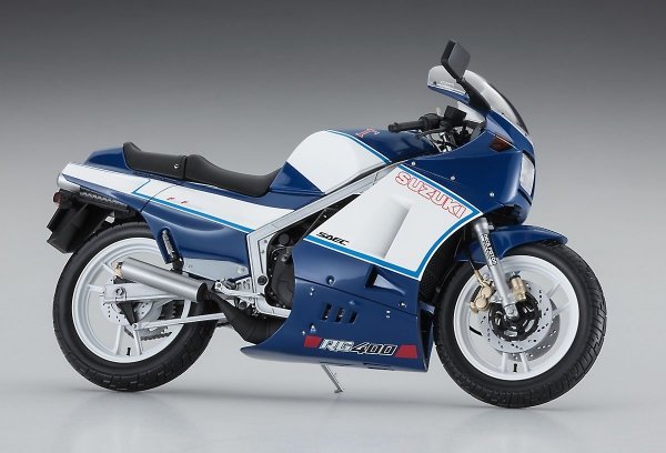 Hasegawa 21739 Suzuki RG400 Late Version &quot;Blue/White Color&quot; w/Under Cowl 1/12