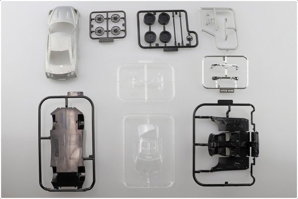 Aoshima 05641 1/32 SNAP KIT#07-D Nissan GT-R ( Ultimate Metal Silver)