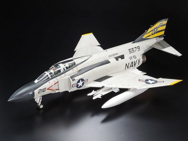 Tamiya 60306 F-4J PHANTOM II 1/32