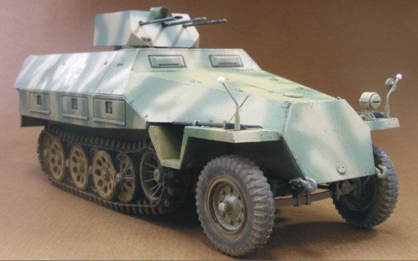 AFV Club 35082 Sd.Kfz 251/21 Ausf.D Drilling 1/35