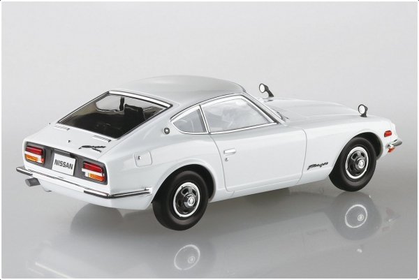 Aoshima 06255 1/32 SNAP KIT#13-A Nissan S30 Fairlady Z (White)