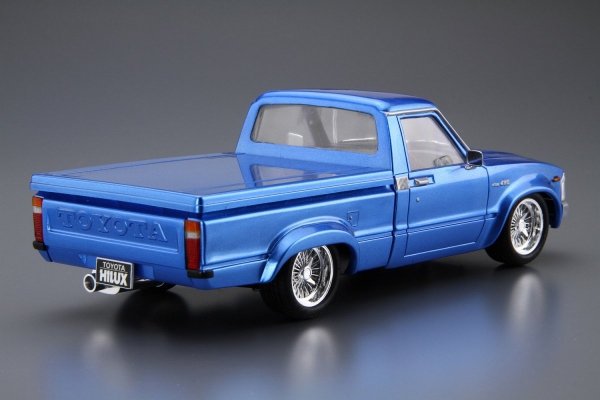 Aoshima 05862 1/24 TC#30 RN30 Hilux Custom &#039;78 (Toyota)