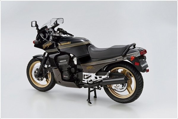 Aoshima 06312 1/12 KAWASAKI ZX900R GPz900R Ninja '02