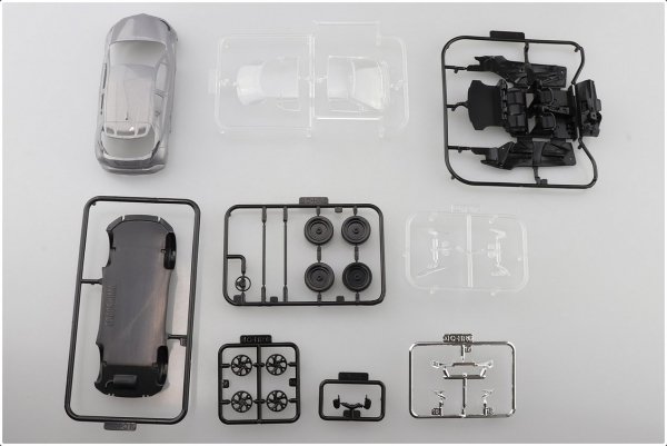 Aoshima 05636 1/32 SNAP KIT#06-C Toyota C-HR ( Metal Stream Mettalic)
