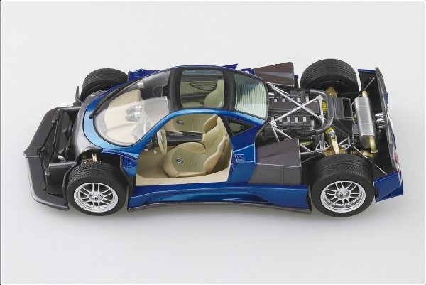 Aoshima 05602 1/24 SC#7 Pagani Zonda C12S 2000