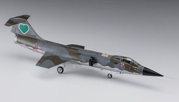 Hasegawa 64774 F-104 Starfighter (G version) &quot;Seilane Balnock&quot; Area 88 1/48