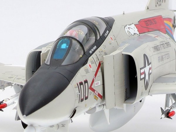 Tamiya 61121 1/48 McDonnell Douglas F-4B Phantom II