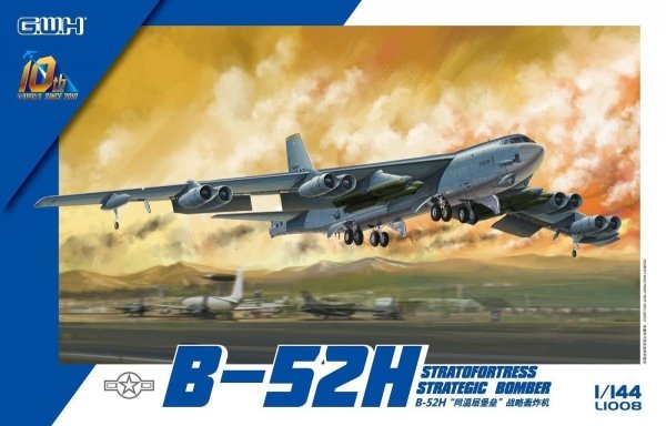 Great Wall Hobby L1008 B-52H Stratofortress Strategic Bomber 1/144