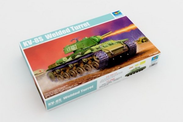 Trumpeter 01568 Kv-8S Weldet Turr.