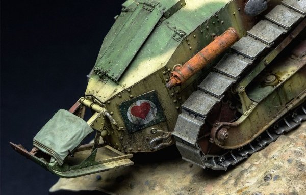 Meng TS-011 French FT-17 Light Tank (Riveted Turret) 1/35