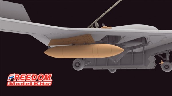 Freedom Model Kits 18019 U.S Navy UCAS X-47B Air Refueling 1/48
