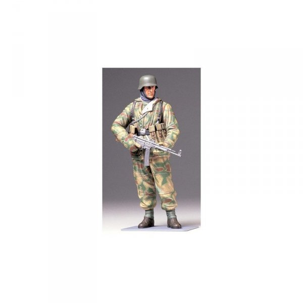 Tamiya 36304 WWII German Infantryman