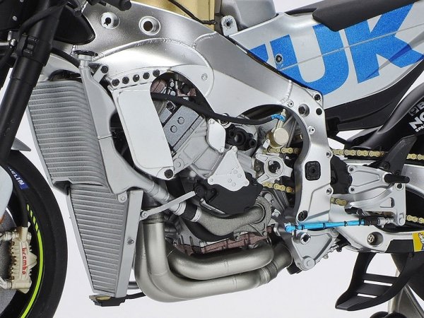 Tamiya 14139 1/12 Team Suzuki ECSTAR GSX-RR &#039;20