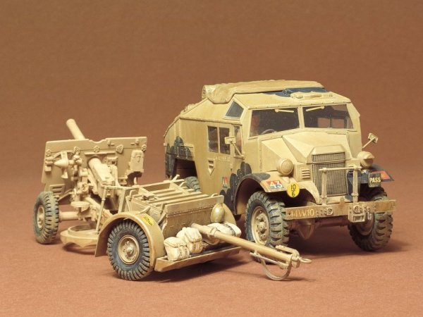 Tamiya 35044 Br. 25 PDR. Gun &amp; Quad Tractor 1/35