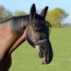 Maska przeciw owadom z frędzlami na nos