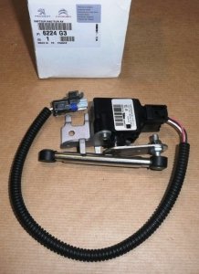ORIGINAL Sensor Leuchtweitenregulierung vorne Citroen C4 / C4 Picasso 04-10 . 9653511080 , 89009754 , 6224G3 , 6224.G3