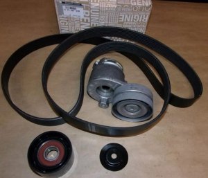 Original Keilrippenriemensatz Renault 7PK1795 , 117209732R