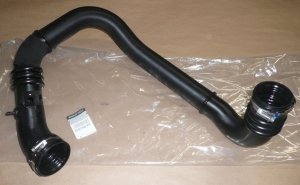 Original Luftrohr LADELUFTSCHLAUCH TURBOSCHLAUCH Renault Master II 2.5DCI 8201042931