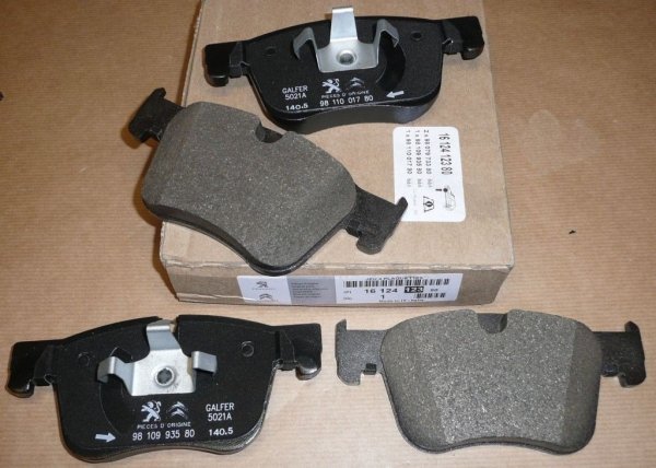 ORIGINAL Citroen Peugeot Bremsbeläge C4 PICASSO II 308 II vorne 1612412380 1647863680