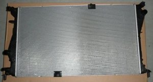 Radiateur moteur d'origine Renault Trafic II 2.0 DCI 09-, 214109682R, 214109682R