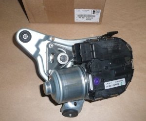 MOTEUR D'ESSUIE-GLACE D'ORIGINE Moteur d'essuie-glace avant droit PEUGEOT 508 10-18 9816172680, 9816172680