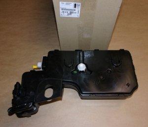 Réservoir additif d'origine Réservoir Adblue Peugeot 508 III 2.0 HDI EW/DW, 9821345980, 9821345980