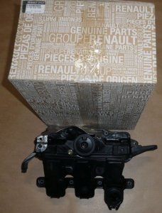 Collecteur d'admission d'origine et séparateur d'huile Renault Trafic III 1.6 DCI, 118301003R, 118302761R, 118305906R, 118301003