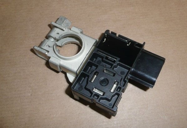 Borne de batterie supérieure capteur de masse pour Renault Kadjar Megane IV 250820605R, 250820605R