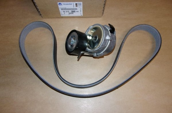 Kit de courroie trapézoïdale Citroën C4, DS Automobiles DS3, Peugeot 208, Peugeot 301 1.2VTI.  ,  1621267280