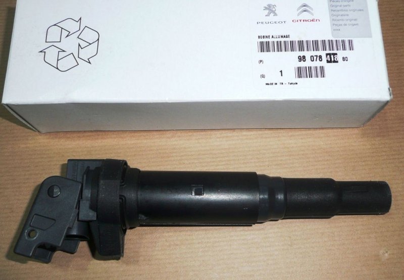 Bobine d'allumage Citroën C3, Citroën C4, Peugeot 207, Peugeot 208 1.4 16V VTI, 9807841880, 9807841880, 