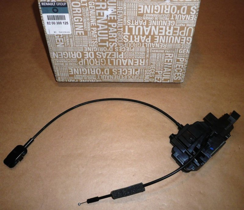  Serrure de porte Renault Clio III avant droit version 5 portes , 8200300125