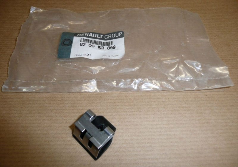 Original  Attache du pare-soleil Renault Megane II , 8200163859