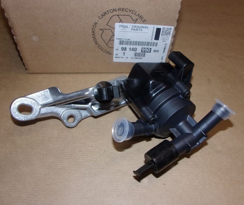 Pompe de circulation d'eau Citroën C4 III, Citroën C5 II 1.2THP, 9814099080, 9814099080, 
