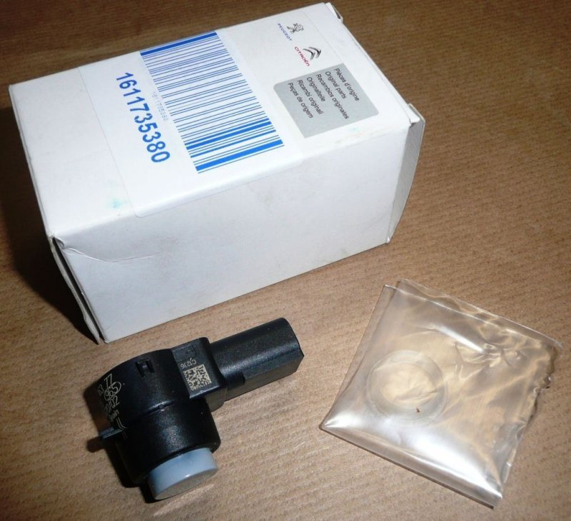 Capteur de stationnement CITROEN C4 II, PEUGEOT 208 CITROEN DS4, DS5 ,  1611735380