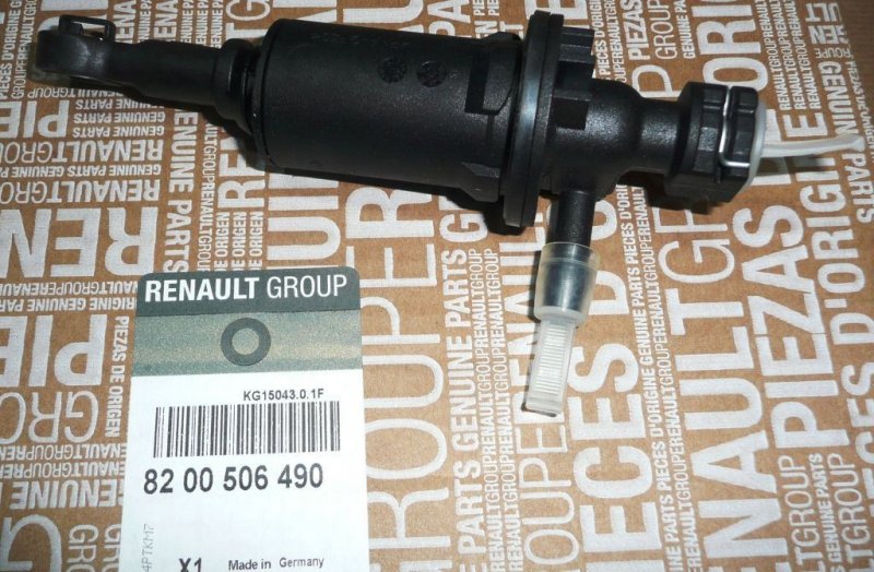 Original  Pompe d'embrayage Renault Trafic II 2.5DCI , 8200506490