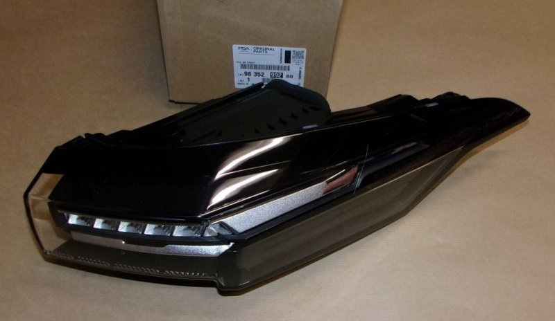 Feu arrière Peugeot 308 III à LED droit, 9835299280, 9835299280, 