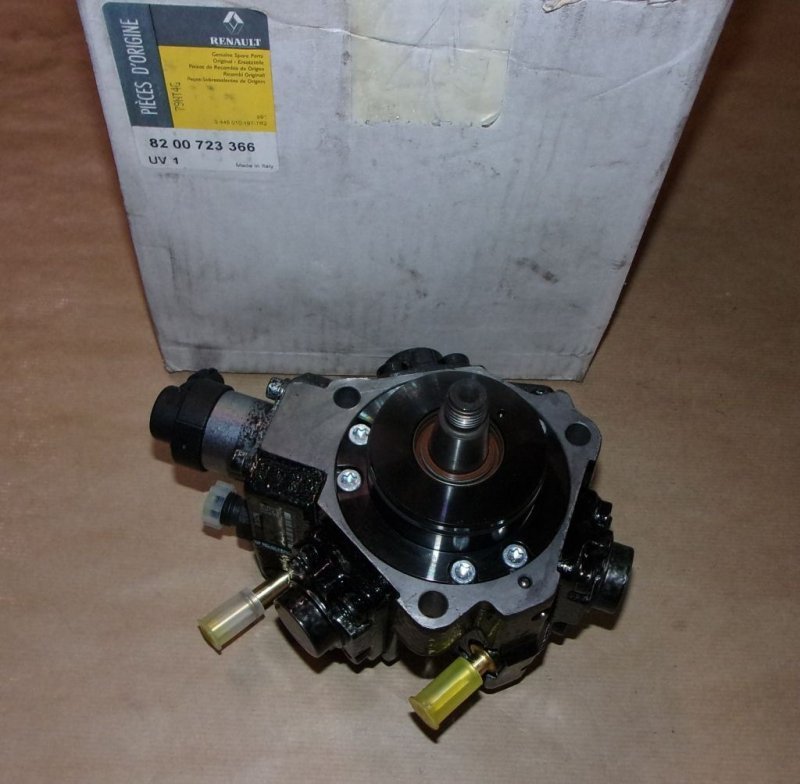 Original  Pompe d'injection Renault Laguna III 3.0DCI Renault Latitude , 8200723366