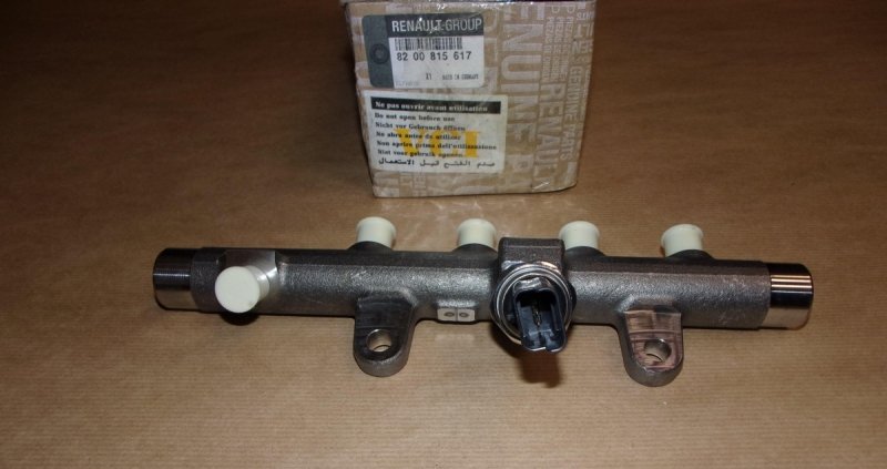  Rampe d'injection Renault Clio III 1.5DCI , 8200815617