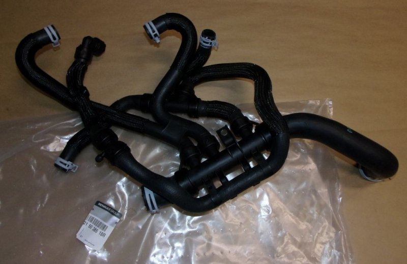 Conduite de radiateur Renault Trafic III 1.6DCI, 215038518R, 