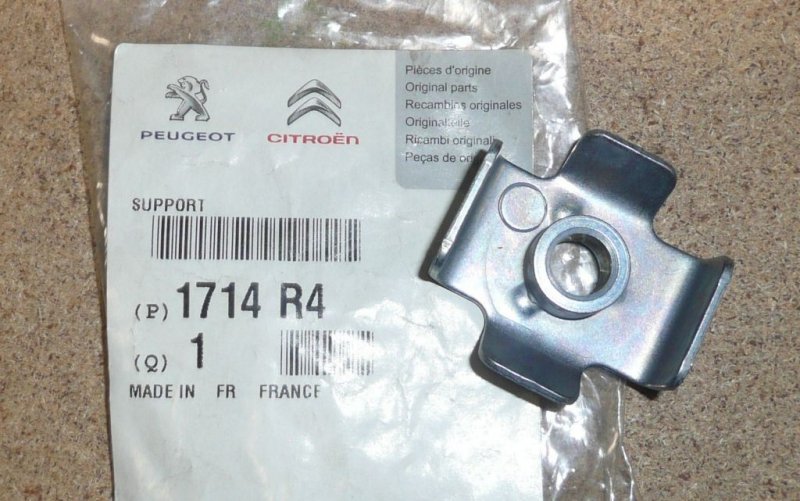 Support de conduit de filtre FAP Citroën C2, C3, C5, 1714.R4, 1714R4