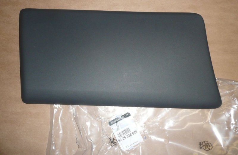 $ Original  Baguette latérale Renault Trafic II arrière droite , 8200036095