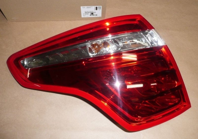 Feu arrière gauche d'origine Citroën C4 Picasso 6350CA, 6350.CA